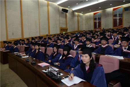 http://mba.znufe.edu.cn/Upload/HtmlEditor/DSC_0871_%E5%89%AF%E6%9C%AC.jpg