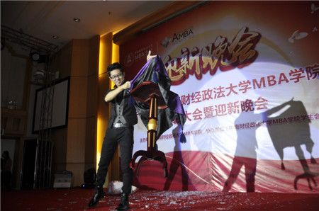 http://mba.znufe.edu.cn/Upload/HtmlEditor/EOS400D%E7%85%A7%E7%89%87%20695_%E5%89%AF%E6%9C%AC.jpg