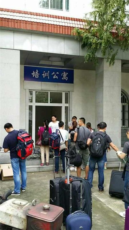 http://mba.znufe.edu.cn/Upload/HtmlEditor/1322014180_%E5%89%AF%E6%9C%AC.jpg