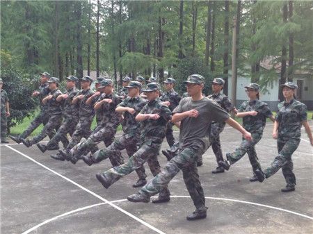 http://mba.znufe.edu.cn/Upload/HtmlEditor/1491639936_%E5%89%AF%E6%9C%AC.jpg