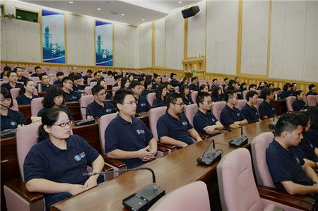 http://mba.znufe.edu.cn/Upload/HtmlEditor/DSC_0812_%E5%89%AF%E6%9C%AC.jpg